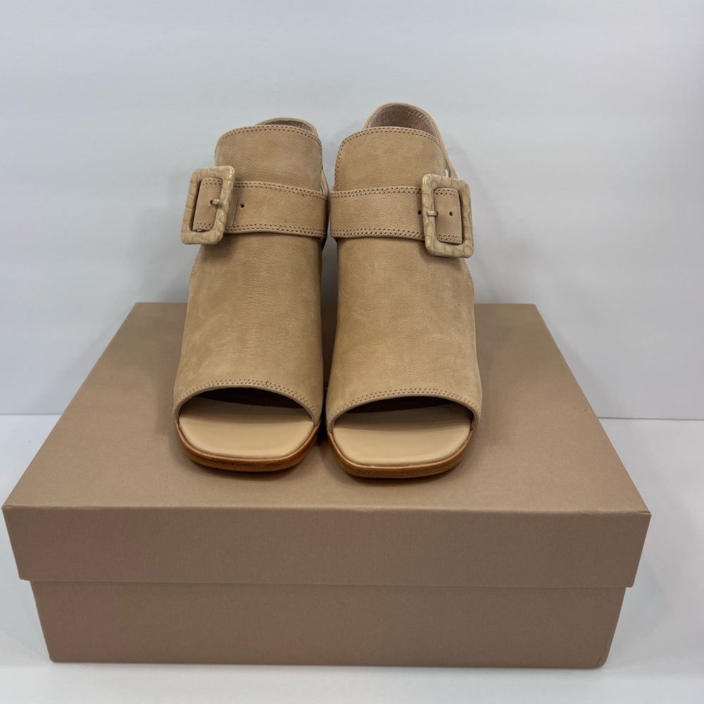 DONALD PLINER💯LADIES SAND COLOR OPEN TOE HALF BOOT. SIZE 10 MEDIUM - Picture 2 of 16